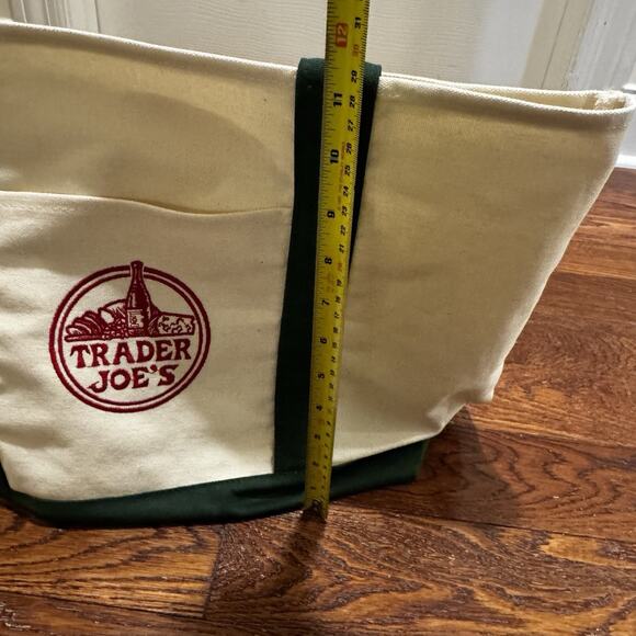Mommy & Me NEW Trader Joe's Canvas Tote Bags Embroidered Reusable Pockets Green - Picture 8 of 16